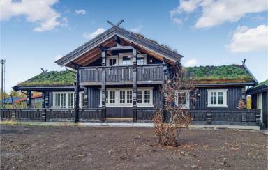 House  Hovden
