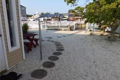 House  Beach Haven West