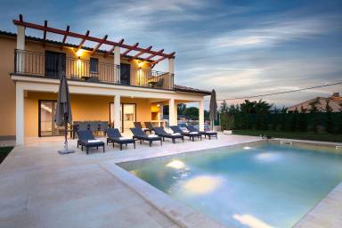 Villa Nedešćina