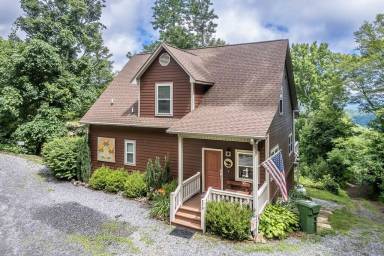Cabin  Dillsboro