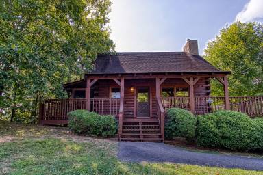 Chalet Pigeon Forge