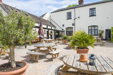 Bed and breakfast  Frampton on Severn