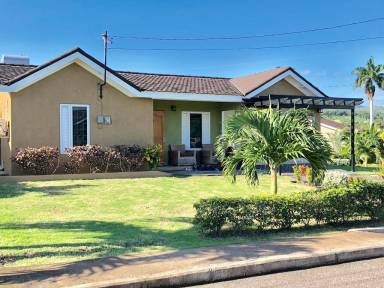 Villa Saint Anns Bay