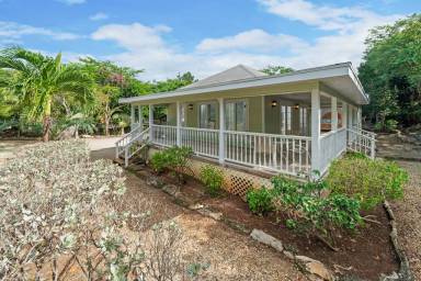 Villa George Town