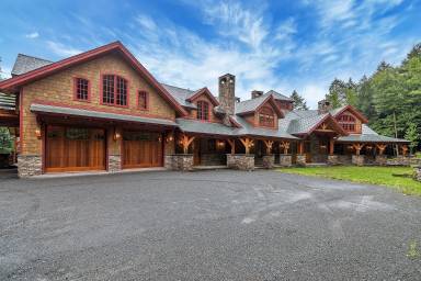 House  Hensonville
