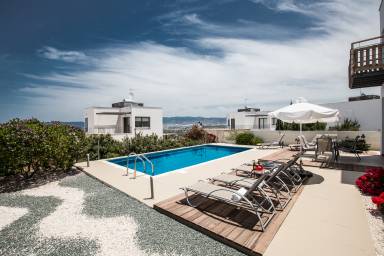 Villa Latsi