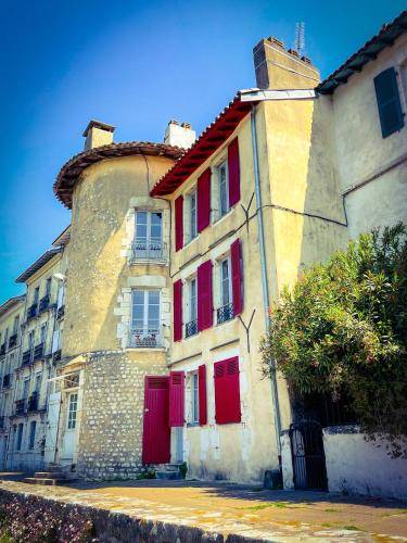 Bed & Breakfast  Bayonne