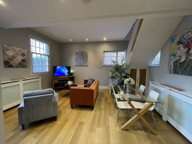 House Royal Leamington Spa