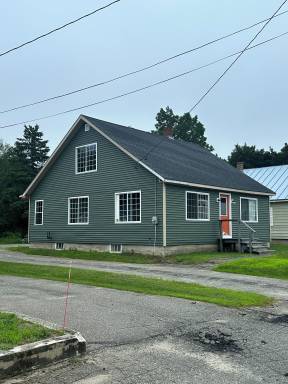 House  Millinocket