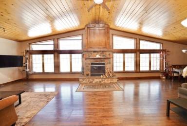 Cottage  Bracebridge