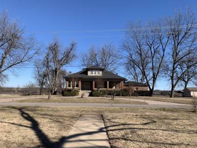 House  Russellville