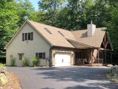 Cabin  Pocono Springs