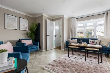 House Sandbanks