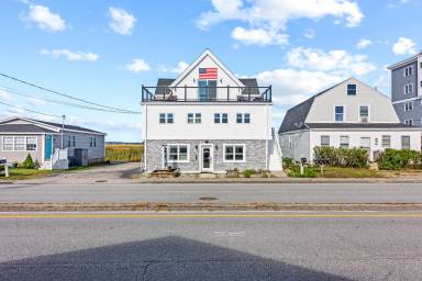 House  Salisbury Beach