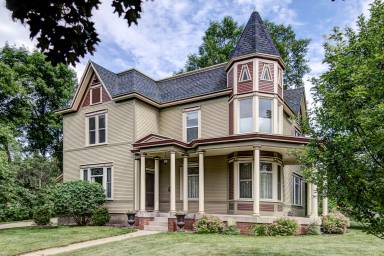 House Eau Claire