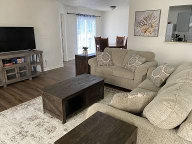 House New Whiteland