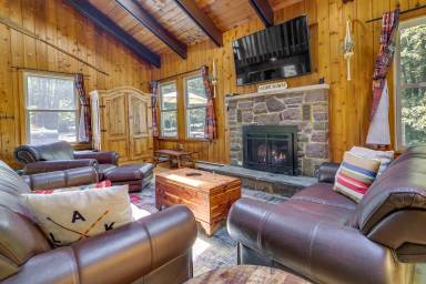 House Pocono Lake