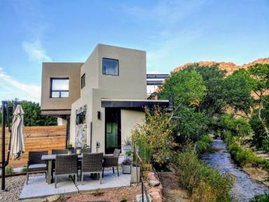 House  Springdale