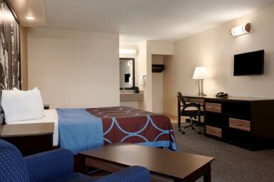 Motel  Woodbridge