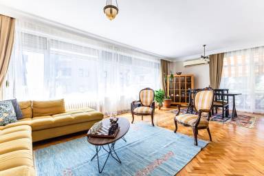 Lägenhet Kadıköy