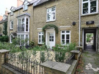 Cottage Chipping Norton