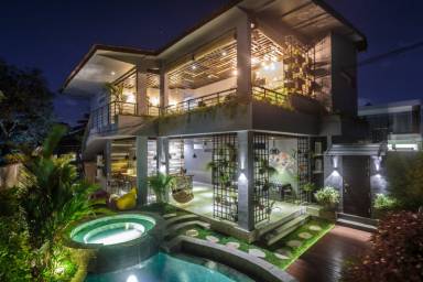 Villa  Legian
