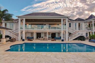 Villa  Sandy Bay