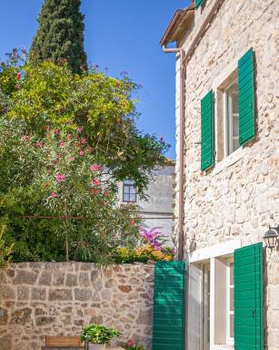 House  Stari Grad