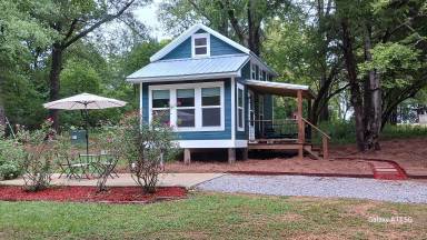 Cabin  Starkville