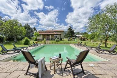 Casale Pomarance