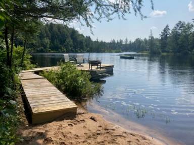 Cabin Croghan