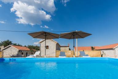 House  Kakma