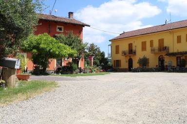 Farmhouse  Agliano Terme