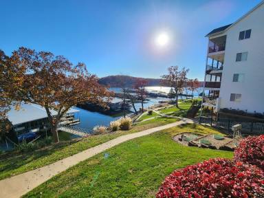 Condo Lake of the Ozarks State Park