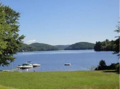 House Schroon Lake