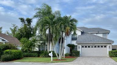 House  South Naples