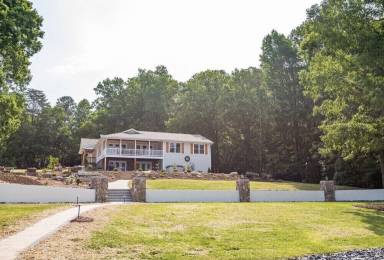 House  Roxboro