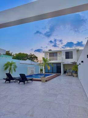 House Tampico