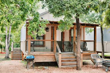 Cabin  Seguin