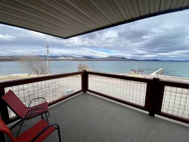 Condo  Finley Point