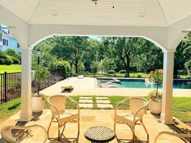 Farmhouse  Glen Cove
