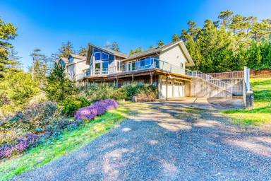 House  Seal Rock