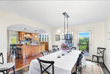 House  Millbrook