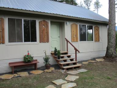 House  West Glacier