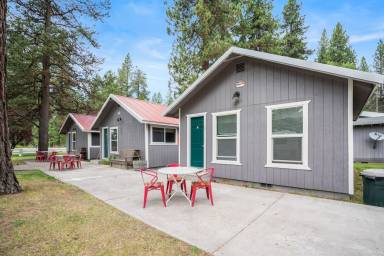 Cabin Fort Klamath