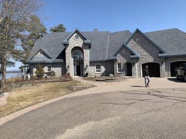 House  Pembroke