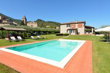 Villa Calci