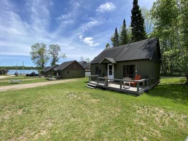 Cabin Barbeau