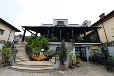 Bed and breakfast  Târgu Jiu