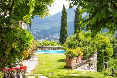 Villa  Merone